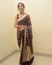 Actress Ritu Varma at Varudu Kaavalenu Movie Pre Release Event Pictures 18