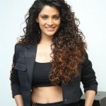 Saiyami Kher 2 svg%3E