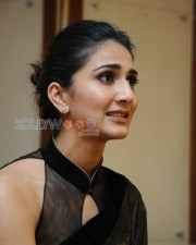 Vaani Kapoor 59 Actress Vani Kapoor In Black Saree Photos