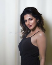 Beautiful Actress Iswarya Menon Photos