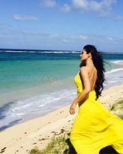Beautiful Mouni Roy Photos