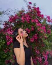 Blooming Actress Priyanka Mohan in a Black V Neck Tee Photos 01 Blooming Actress Priyanka Mohan in a Black V Neck Tee Photos 01