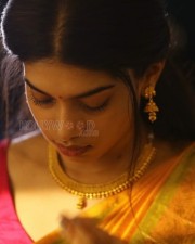 Bodhai Yeri Budhi Maari Movie Heroine Dushara Vijayan Photos