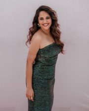 Bold Anasuya Bharadwaj in a Green Strapless Dress at Kiraack Boys Khiladi Girls Season 2 Pre Finale Photos 02