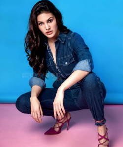 Bollywood Actress Amyra Dastur New Photoshoot Stills 03