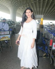 Bollywood Actress Amyra Dastur spotted at Airport Departure Pictures