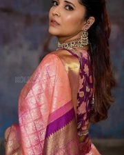 Celebrity Anusuya Bharadwaj in a Banarasi Silk Saree Photos 04 Celebrity Anusuya Bharadwaj in a Banarasi Silk Saree Photos 04