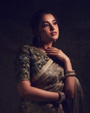 Dazzling Priyanka Mohan in a Traditional Diwali Saree Photos 01