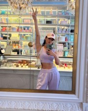 Dazzling Sonal Chauhan Holiday Pictures 05