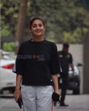 Dhvani Bhanushali Spotted At T Seres Office In Andheri Pictures