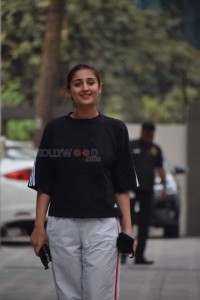Dhvani Bhanushali Spotted At T Seres Office In Andheri Pictures