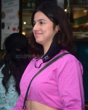 Divya Khosla Kumar Spotted at Food Hall In Bandra Photos