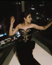 Elegant Priyanka Mohan in a Black Strapless Embroidered Gown Pictures 02