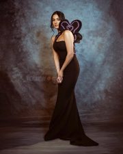 Gorgeous Sonal Chauhan in a Striking Black Dress Photos 03