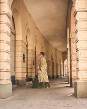 Hot Dhvani Bhanushali in a Green Traditional Outfit Photos 04