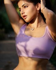 Hot Iswarya Menon Abs Navel in a Pink Gym Outfit Photos 05