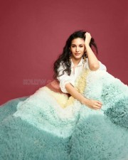 Indian Actress Amyra Dastur New Photoshoot Pictures 02