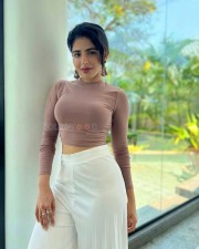 Iswarya Menon Racy Photoshoot Pictures 01 Iswarya Menon Racy Photoshoot Pictures 01