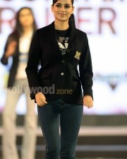Kangana Ranaut Ccl Ramp Walk