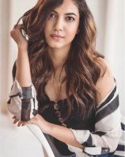 Kannum Kannum Kollaiyadithaal Movie Heroine Ritu Varma Photos