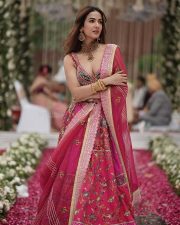 Magnificent Sonal Chauhan Cleavage in a Pink Embroidered Lehenga Photos 01