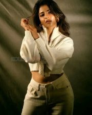 Mallu Beauty Iswarya Menon Sexy Pictures 01