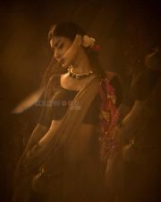 Mesmerizing Actress Mouni Roy in a Gold Chain Embellished Gown Photos 04