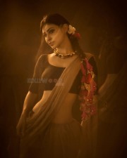 Mouni Roy Beautiful Traditional Photoshoot Stills 05 Mouni Roy Beautiful Traditional Photoshoot Stills 05