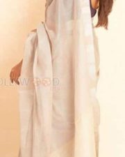 Natchathiram Nagargiradhu Heroine Dushara Vijayan Sexy Photoshoot Stills 02