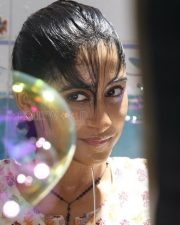Nenjam Marappathillai Movie Pictures