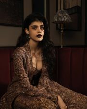 Om The Battle Within Movie Heroine Sanjana Sanghi Sexy Picture 01