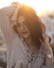 Sensual Malayalam Beauty Iswarya Menon Cute Photos 05