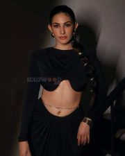 Sensuous Amyra Dastur Navel in a Black Cut Out Two Piece Dress at GQ Fashion Awards Photos 04