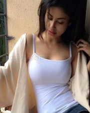 Sexy Actress Mouni Roy Photos