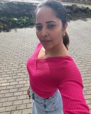 Sexy Anasuya Bharadwaj Selfies in Pink Pictures 01