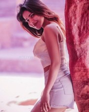 Sexy Iswarya Menon in a Tiny Top and Shorts Pictures 01 Sexy Iswarya Menon in a Tiny Top and Shorts Pictures 01