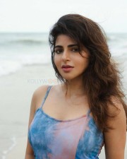 Sexy Iswarya Menon on the Beach Photos 06 Sexy Iswarya Menon on the Beach Photos 06