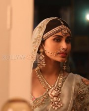 Sexy Mouni Roy in a Traditional Outfit Photos 04