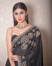 Sizzling Mouni Roy Photoshoot Stills 02 Sizzling Mouni Roy Photoshoot Stills 02