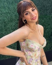 Sridevi Daughter Khushi Kapoor Cleavage in a Floral Dress with Plunging Neckline Pictures 04