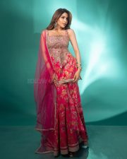 Stunning Nikki Tamboli in a Pink Sleeveless Square Neck Suit Set Pictures 06