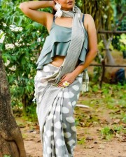 Stylish Anasuya Bharadwaj Photoshoot Pictures 01