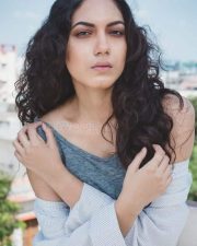 Tantalizing Ritu Verma Photo 01