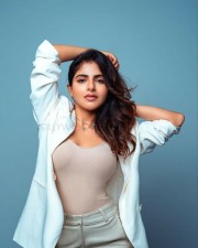 Telugu Actress Iswarya Menon Curvy Beauty Pictures 03 Telugu Actress Iswarya Menon Curvy Beauty Pictures 03