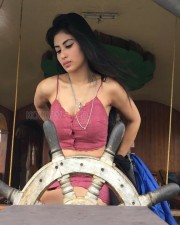 Tv Actress Mouni Roy Sexy Pictures