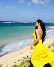 Tv Actress Mouni Roy Sexy Pictures
