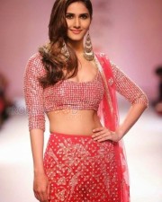 Vaani Kapoor 16 Vaani Kapoor Rampwalk Photos