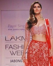 Vaani Kapoor 27 Vaani Kapoor Rampwalk Photos