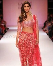 Vaani Kapoor 23