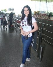 Zareen Khan Spotted at Airport Photos
